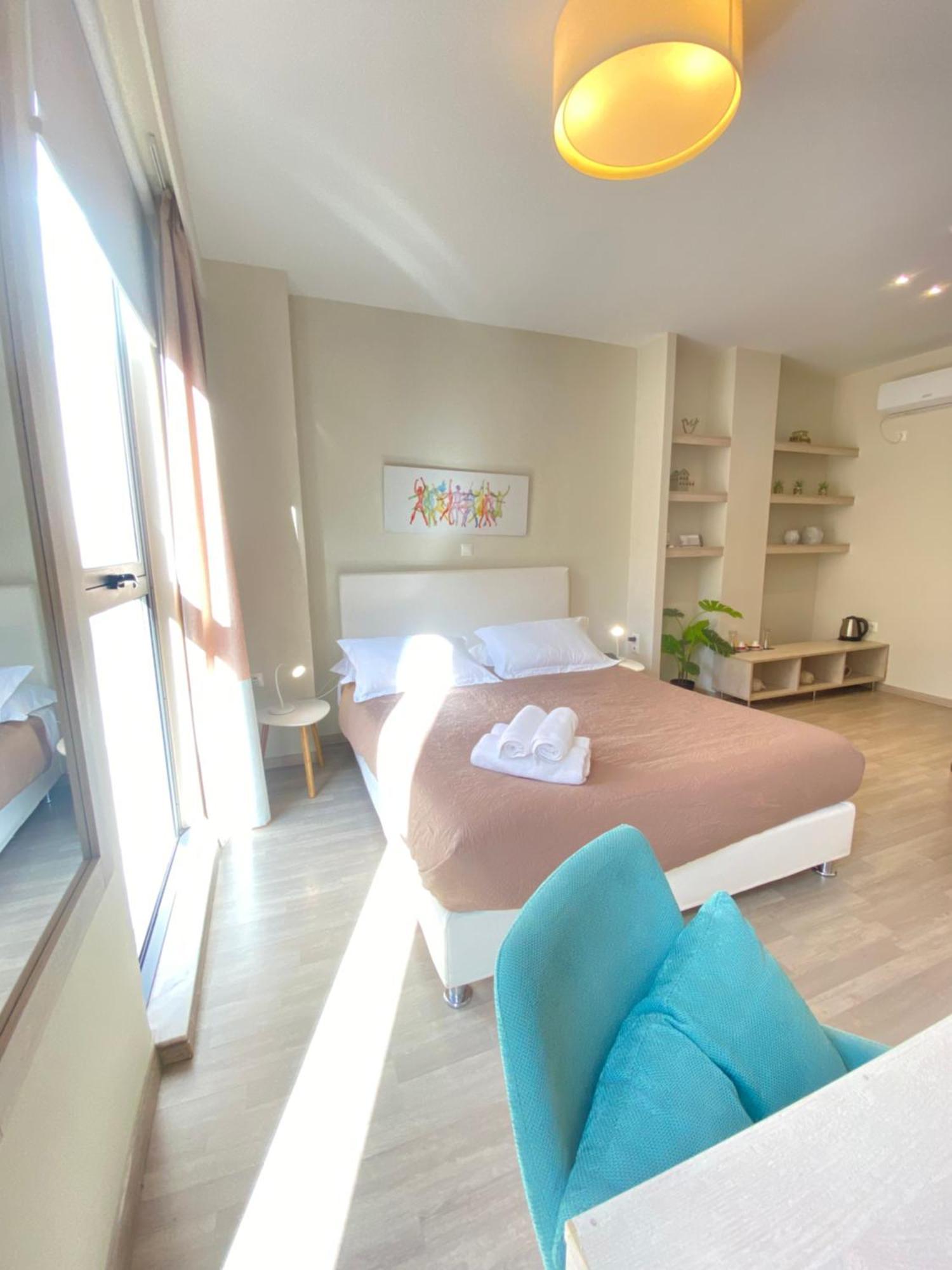 Tins Hotel City - Атина Екстериор снимка