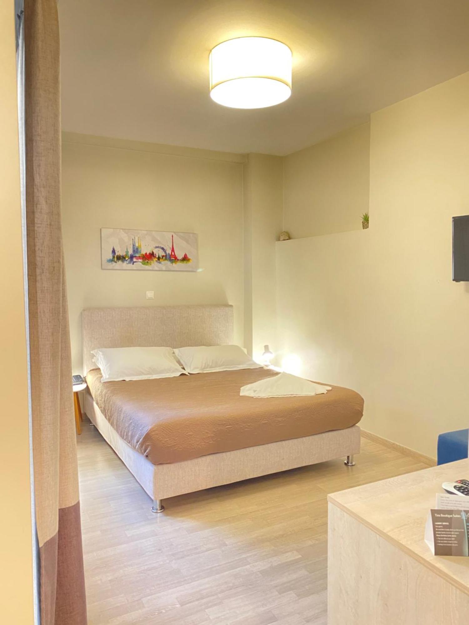 Tins Hotel City - Атина Екстериор снимка