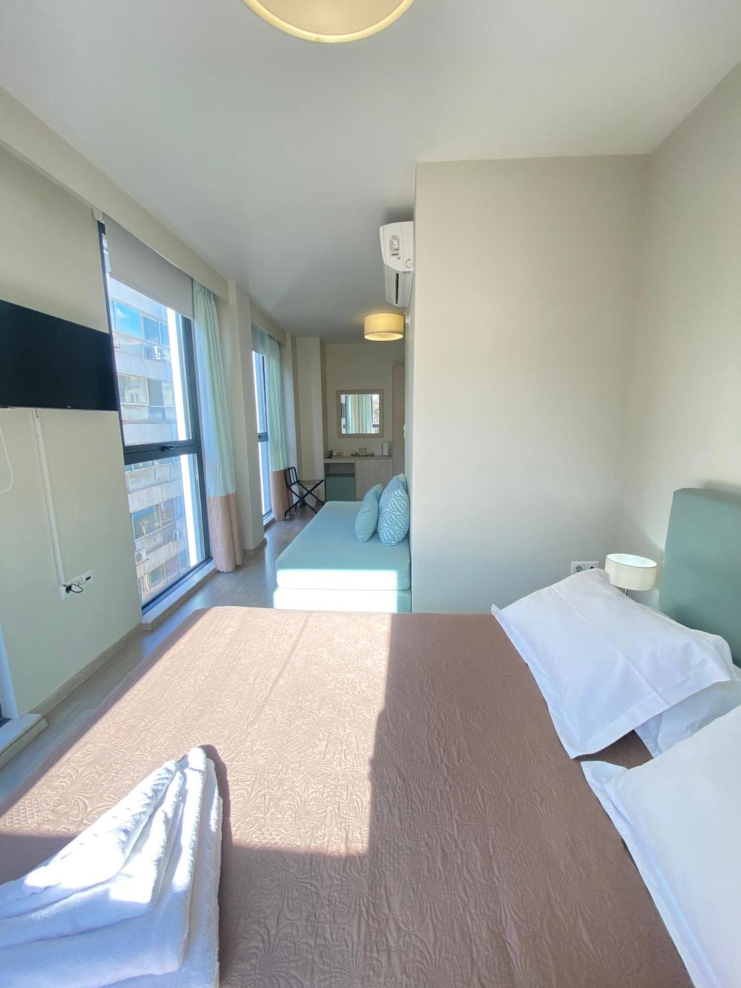 Tins Hotel City - Атина Екстериор снимка