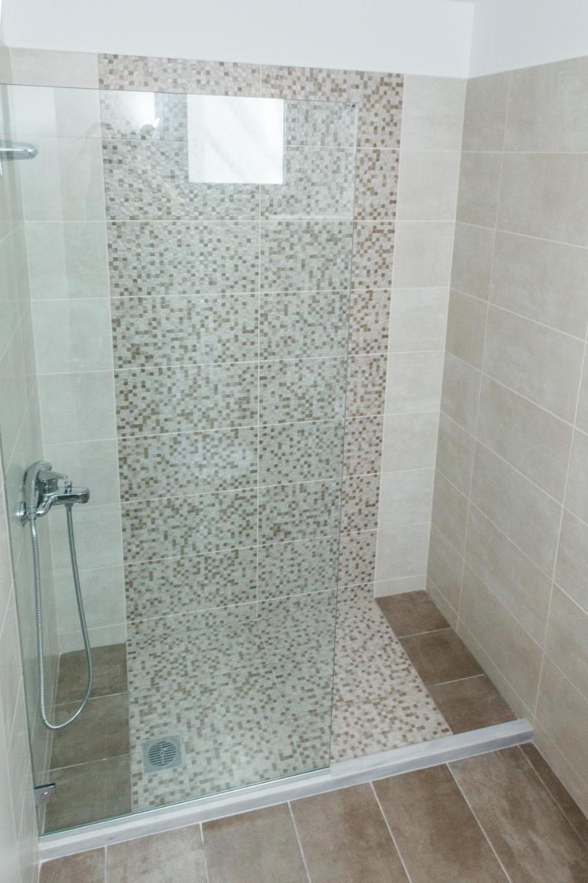 Tins Hotel City - Атина Екстериор снимка