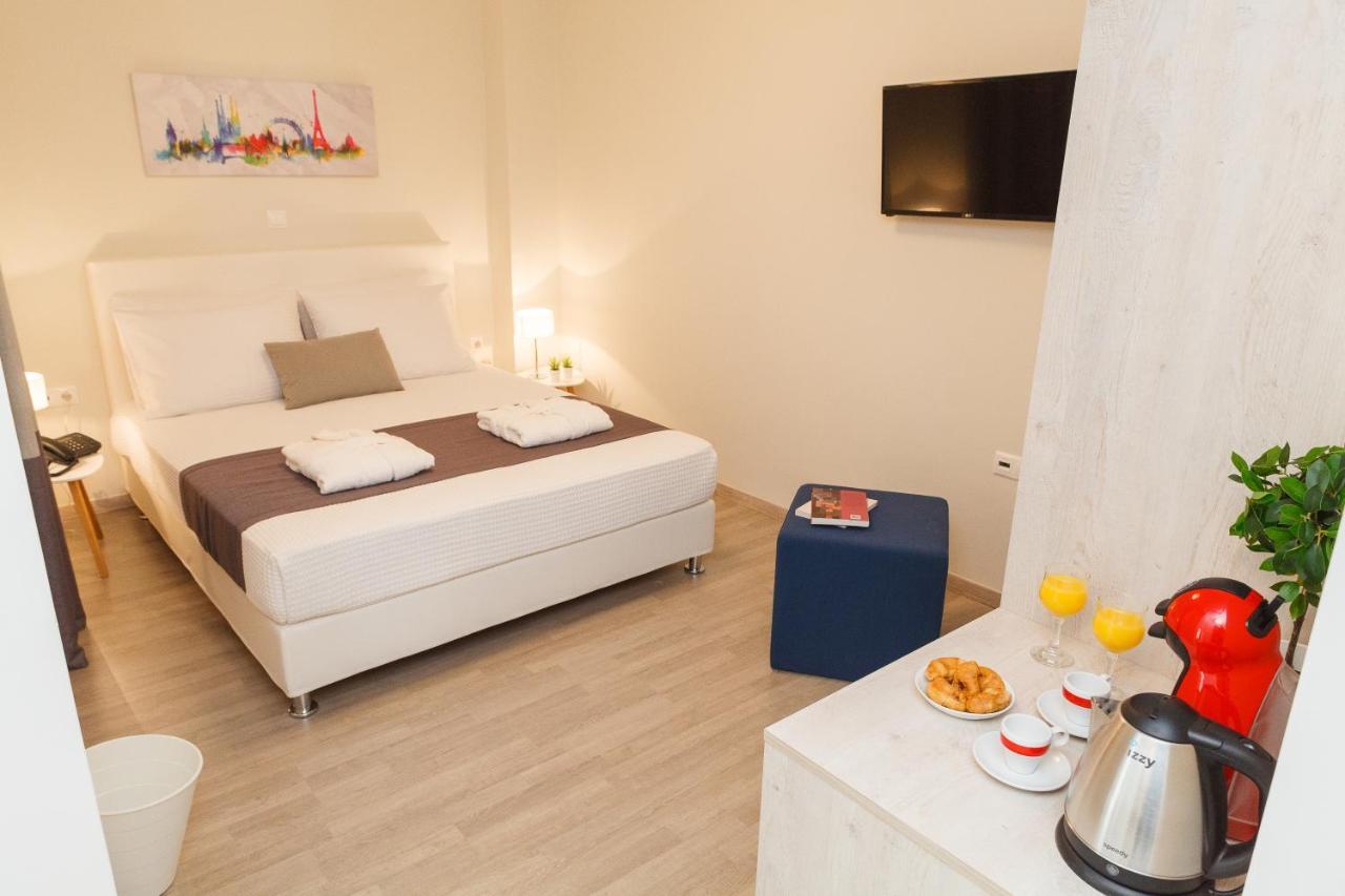 Tins Hotel City - Атина Екстериор снимка