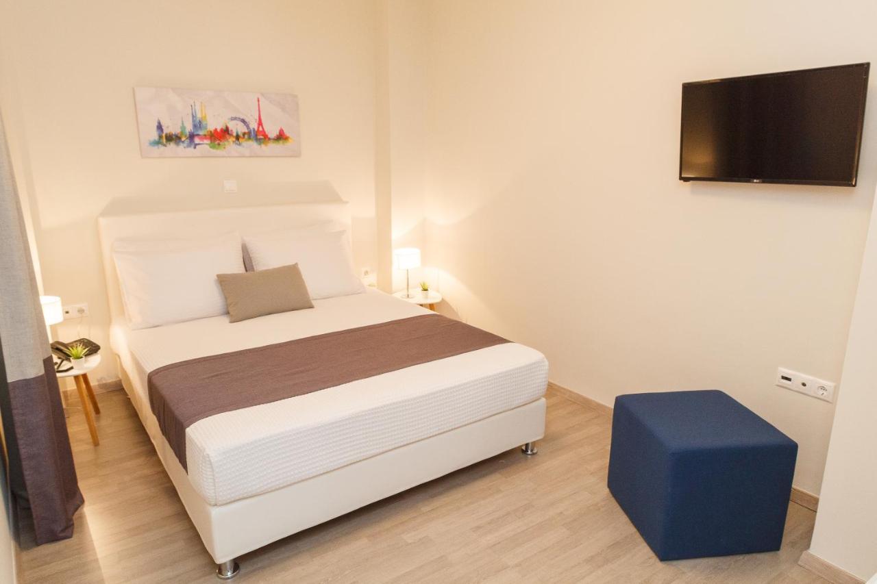 Tins Hotel City - Атина Екстериор снимка