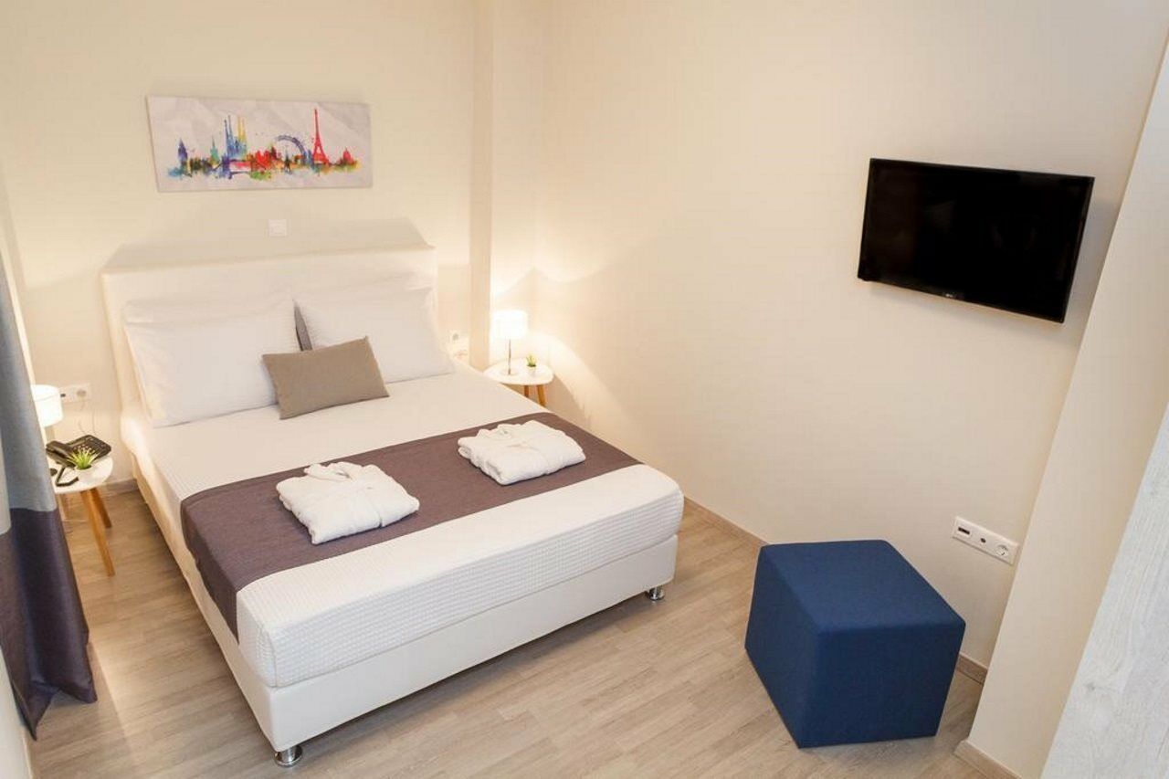Tins Hotel City - Атина Екстериор снимка